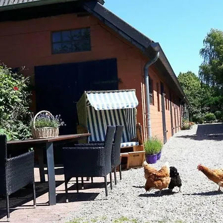 Apartment Ferienwohnung-himmelblau-auf-dem-ferien-bauernhof-nielson-in-bisdorf-in-inselmitte