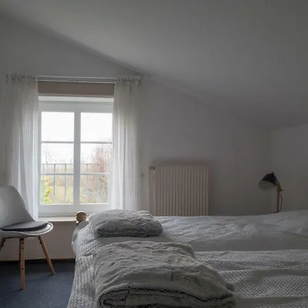 Daire Ferienwohnung-himmelblau-auf-dem-ferien-bauernhof-nielson-in-bisdorf-in-inselmitte *