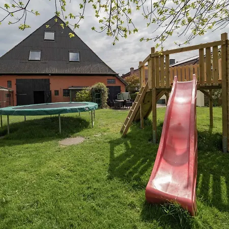 Ferienwohnung-himmelblau-auf-dem-ferien-bauernhof-nielson-in-bisdorf-in-inselmitte *