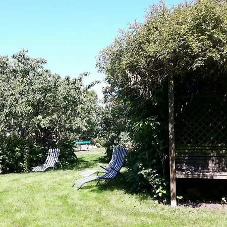 Ferienwohnung-himmelblau-auf-dem-ferien-bauernhof-nielson-in-bisdorf-in-inselmitte *