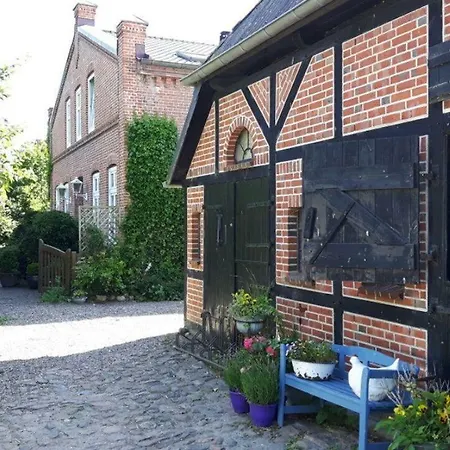 Ferienwohnung-himmelblau-auf-dem-ferien-bauernhof-nielson-in-bisdorf-in-inselmitte Bisdorf